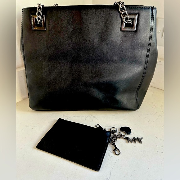 2 in 1 Marc New York and Andrew Mark Black Studded Leather Purse - Picture 2 of 12